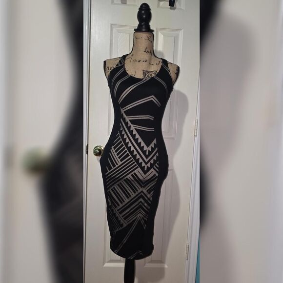Love Fire Black & Tan Geometric Bodycon Dress - XS - Picture 1 of 4